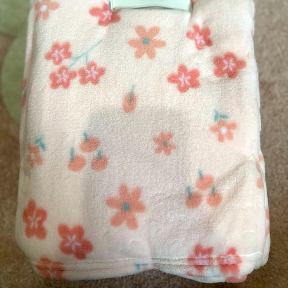 2pc Activity toy and Baby Blanket Set - Picture 3 of 4